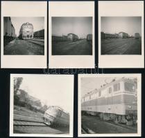 1972-1973 Egy mozdonyvezető képei. 43 db vonatokról készített fotó / 43 photos of locomotives, made ...