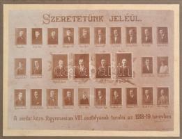 1919 Zenta, a Községi Főgimnázium tanárai és diákjai, kistabló nevesített portrékkal, 16,5x22,5 cm, karton 30x35 cm