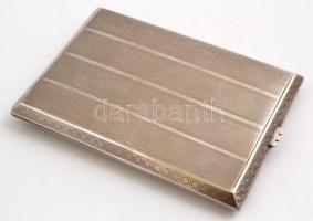 Aranyozott, vésett ezüst cigarettatárca. jelzett. 137g. 11x8 cm