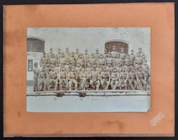 cca 1910 Katonai fotó, Komáromban állomásozó hidász alakulat csoportképe, Bokor Gyula felvétele, 19x...