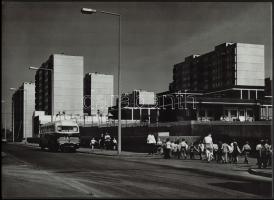 cca 1975 Gebhardt György (1910-1993) budapesti fotóművész hagyatékából 2 db vintage fénykép, az egyi...