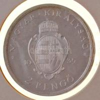1935. 2P Ag "Pázmány" jelöletlen Artex-veret T:P
Hungary 1935. 2 Pengő Ag "Pázmány&q...