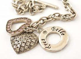 Ezüst(Ag) szíves karkötő, jelzés nélkül, h: 19 cm, bruttó: 32,1 g