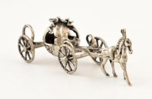 Ezüst(Ag) miniatűr tökhintó, jelzett, 7×2,5 cm, 20,1 g