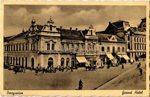 1940 Beregszász, Berehove; Nagyszálloda, üzletek, automobil / Grand Hotel, shops, automobiles (EK)