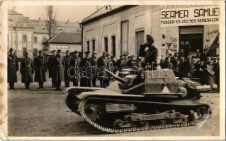 1939 Csap, Chop; bevonulás, Horthy Miklós, Sermer Sámuel üzlete, harckocsi / entry of the Hungarian troops, tank, shop, Regent Horthy (EK)