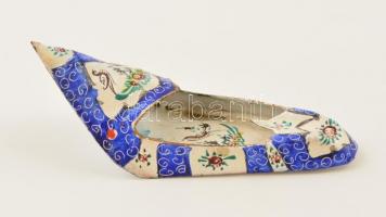 Fém cipő alakú hamuzó, kézzel festett, h: 11 cm
