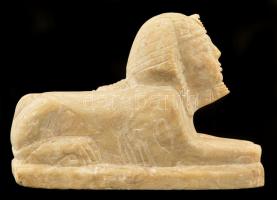 Szfinx, faragott alabástrom, jelzés nélkül, h: 15,5 cm, m: 11,5 cm