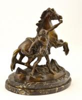 Kolozsváry jelzéssel: Lófékező. Bronz, márvány talapzaton, m: 25 cm, h: 25 cm