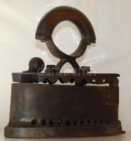 Szenes vasaló szép állapotban