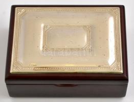 Ezüst (Ag.) lemezes olasz fa dobozka, jelzett, hasított bőr belsővel, javított, 14×10 cm