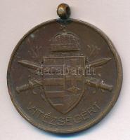 1939. Magyar Bronz Vitézségi Érem Br kitüntetés mellszalag nélkül T:2 patina Hungary 1939. Bronze Medal for Bravery Br decoration without ribbon C:XF patina NMK 439.