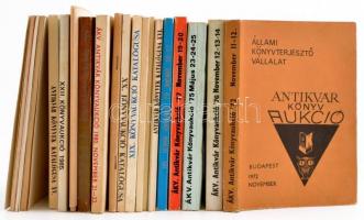 cca 1972-1985 Állami Könyvterjesztő Vállalat antikvár könyv aukciós katalógusai, 14 db, benne részben bejegyzett leütési árakkal. Valamint ehhez kapcsolódó egyéb nyomtatványok és jegyzékek.