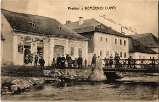 1922 Németlipcse, Deutschliptsch, Nemecká Lupca, Partizánska Lupca; Daniacs Daniel üzlete, híd, falubeliek, Schicht szappan reklámplakátja. D. K. E. / shop, bridge, villagers, Schicht soap advertisement poster (apró szakadás / tiny tear)