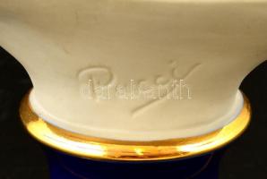 Jelzett (Pucci) fiú büszt, biszkvit porcelán, kopott és foltos, m: 20 cm