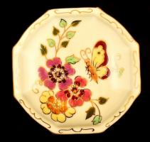 Zsolnay pillangómintás dobozka, kézzel festett, jelzett, hibátlan, 9×9 cm