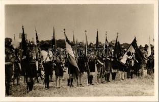 1933 Gödöllő, 4. Cserkész Világdzsembori, cserkészek zászlókkal / 4th World Scout Jamboree, scouts with flags. photo