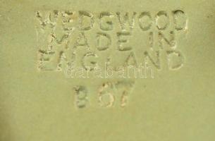 Ezüst(Ag) bross Wedgwood porcelán berakással, jelzés nélkül, 4×2,5 cm, bruttó: 10,6 g