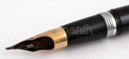 Sheaffer's töltőtoll 14K heggyel