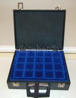 Éremtartó koffer, 6db plüss tálcával, 2x6 férőhelyes, 4x20 férőhelyes, használt, de nagyon jó állapotú