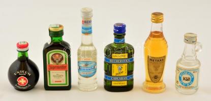 6 db különféle italos kisüveg (Jägermeister, Unicum, stb.)