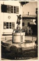 St. Gilgen, Mozartbrunnen / fountain + Gasthof Lueg cancellation