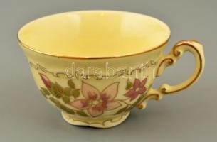 Zsolnay virág mintás mokkás csésze és alj (6db), kézzel festett, apró kopásnyomokkal, jelzett