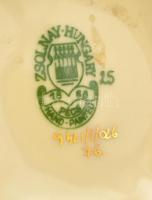 Zsolnay pillangómintás porcelán ékszertartó doboz, kézzel festett, jelzett, apró kopásnyomokkal, 7×7...