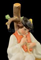 Zsolnay furulyázó juhász, kézzel festett, jelzett, apró kopásnyomokkal, m: 19 cm, h:21 cm