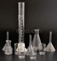 10 db laboratóriumi üvegtárgy