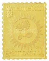 1979. Nemzetközi Gyermekév Au bélyegérem (~3,83g/0.585/27x22mm) T:PP ujjlenyomat