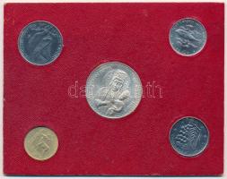 Vatikán 1973-1977. 10L-100L (4xklf) + "II. János Pál pápa" fém emlékérem, együtt kartonlap...