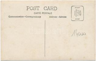 A Magyar Királyi Folyamőrség "Kecskemét" WELS típusú őrnaszádja matrózokkal a fedélzeten, ...