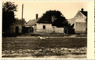 1941 Nagykárolyfalva, Károlyfalva, Karlsdorf, Banatski Karlovac; utcakép, házak / street view, houses. photo