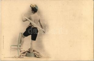 Baigneuses. La Réaction. Edition du Panorama de Paris 48. Rigler J. E. Rt. / Bathing lady with towel, vintage erotic postcard