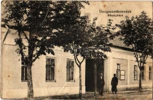 Dunaszentbenedek, községháza (fa)