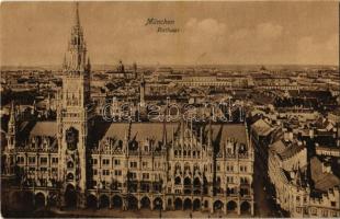 München, Munich; Rathaus / town hall (worn corner)