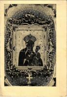 1943 Sopronbánfalva (Sopron), a censtochaui csodatevő fekete Mária a sopronbánfalvai karmelita apácák templomában. Diebold K. felvétele (EB)