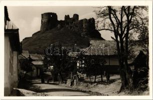 1942 Sátorosbánya, Siatorská Bukovinka; Somoskői vár, utcakép/ Hrad Somoska / castle ruins, street