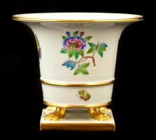 Herendi Viktória mintás karmos váza, kézzel festett, jelzet (koronás), apró kopásnyomokkal, m: 12,5 cm, d:15 cm