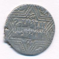 Ajjúbidák ~1237-1260. Dirham Ag (2,87g) T:2-,3 ph.
Ayyubids ~1237-1260. Dirham Ag (2,87g) C:VF,F ed...