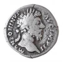 Római Birodalom / Róma / Marcus Aurelius 163-164. Denár Ag (2,97g) T:2-,3 Roman Empire / Rome / Marcus Aurelius 163-164. Denarius Ag M ANTONINVS AVG IMP II / TR P XVIII COS III (2,97g) C:VF,F RIC III 104.