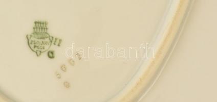 Zsolnay nagy tál, fehér mázas, karcolásokkal, jelzett, 42×30 cm