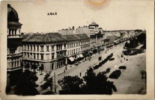 1933 Arad, Első Erdélyi Biztosító Társaság, üzletek, automobilok / First Transylvanian Insurance Company, shops, automobiles. photo (fl)