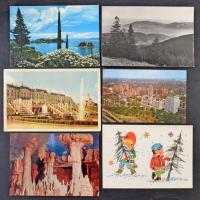 Kb. 200 db MODERN képeslap: külföldi városok és motívumok, nagyalakúak / Cca. 200 modern postcards: European towns, motive, big sized cards