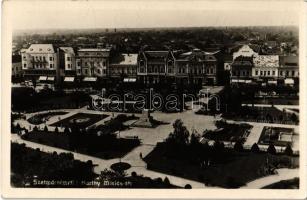 1943 Szatmárnémeti, Satu Mare; Horthy Miklós tér, Ifj. Weisz Ignác, Vágó Imre, Sámuel Ignác, Weisz Gyula, Krammer Ilona, Klein Elek üzlete / square, shops