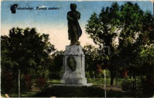 1925 Kiskunhalas, Búsuló kuruc szobor (EK)
