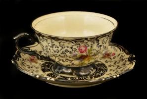 RW Bavaria hiányos teás készlet: 1 db kiöntő, 5 db csésze, 4 db csészealj, kézzel festett, jelzett, ...