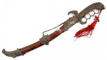 Kínai dísztőr, figurális réz díszítésekkel 59 cm