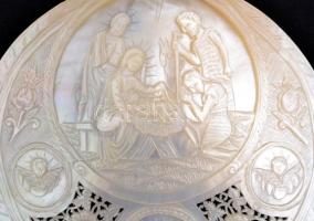 Bethlemi jelenet, aprólékosan faragott gyöngyház, jelzés nélkül,jó állapotban, 16×15 cm